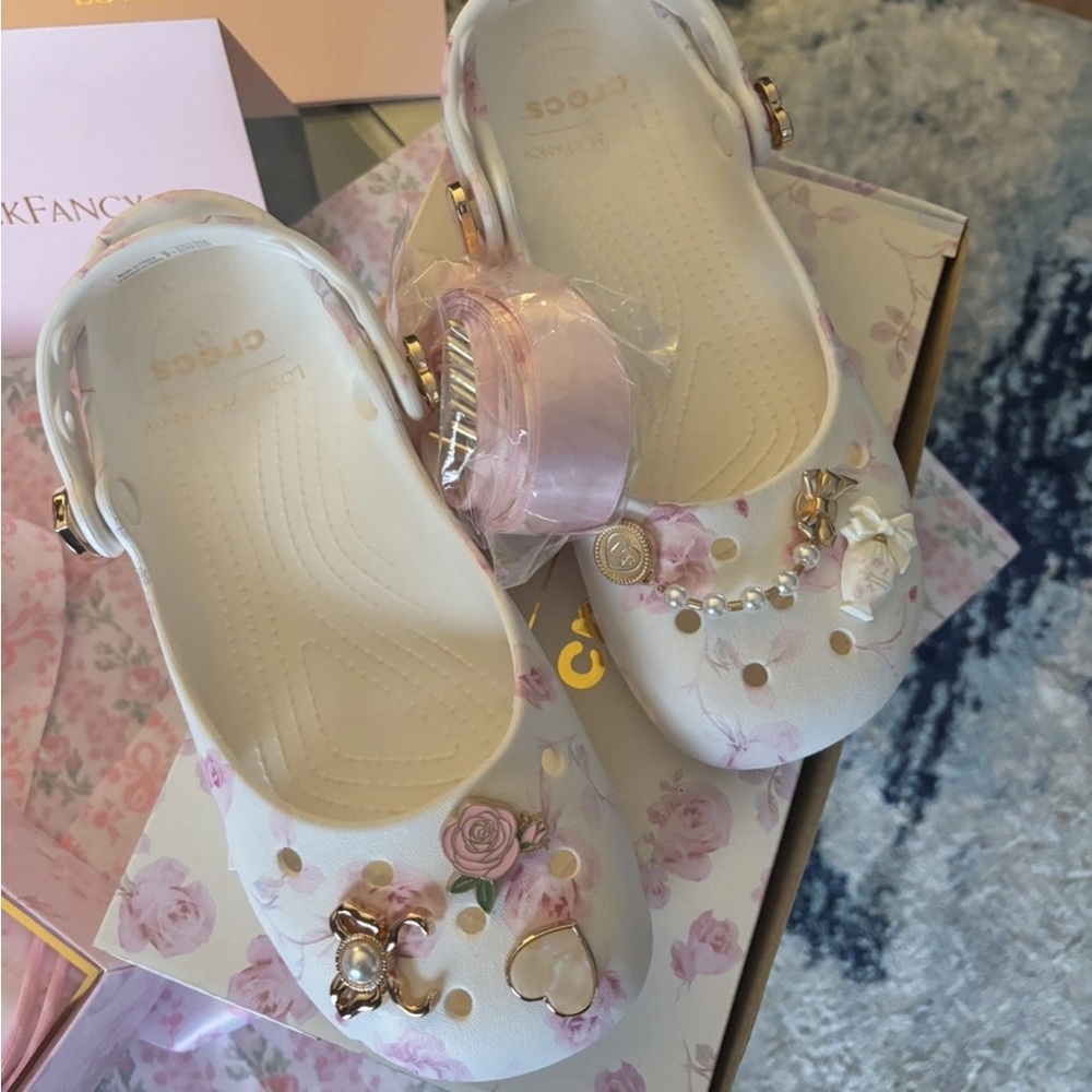 Womens 9 LoveShackFancy x crocs ballet flats w ribbon